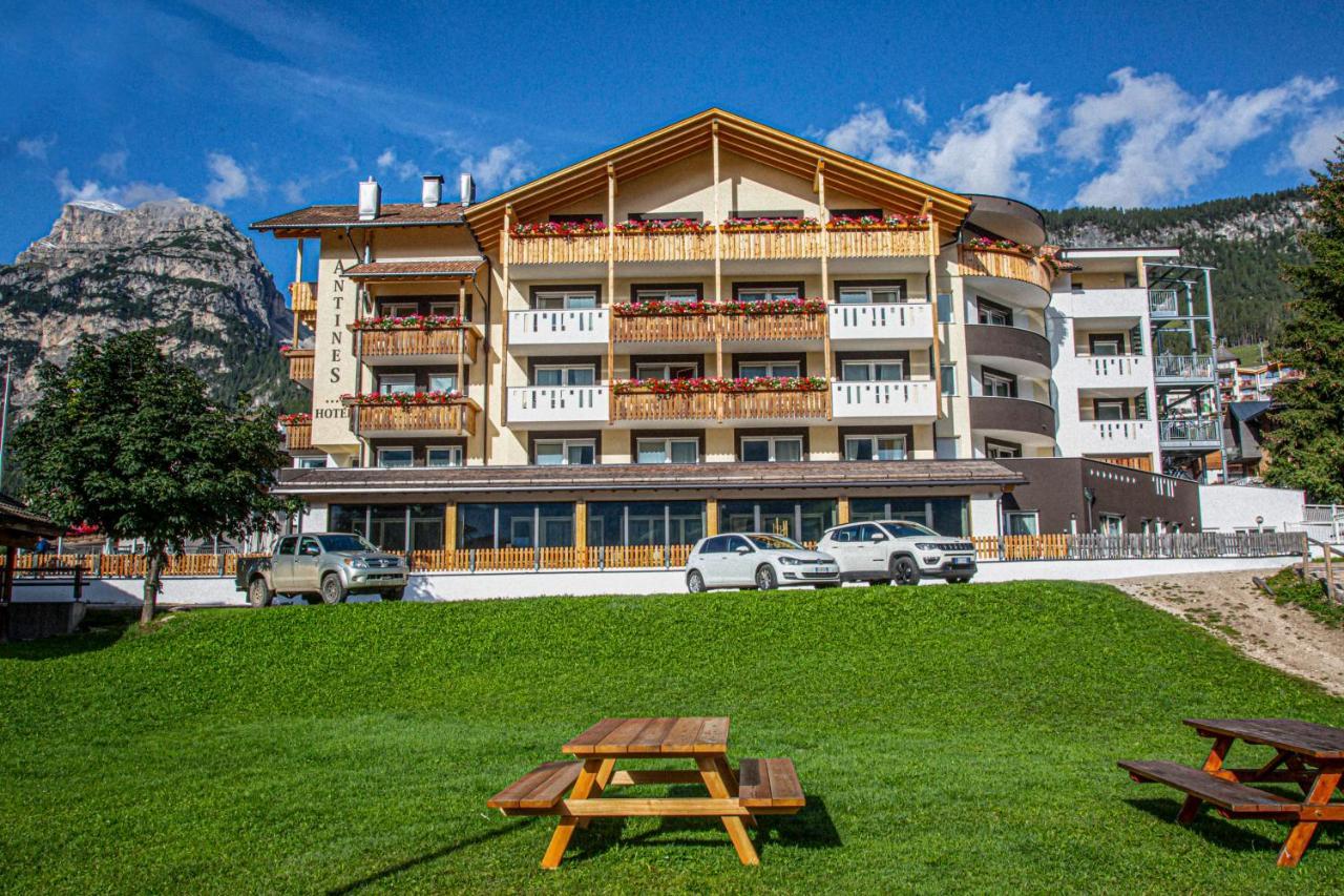 Hotel Antines La Villa  Exteriör bild