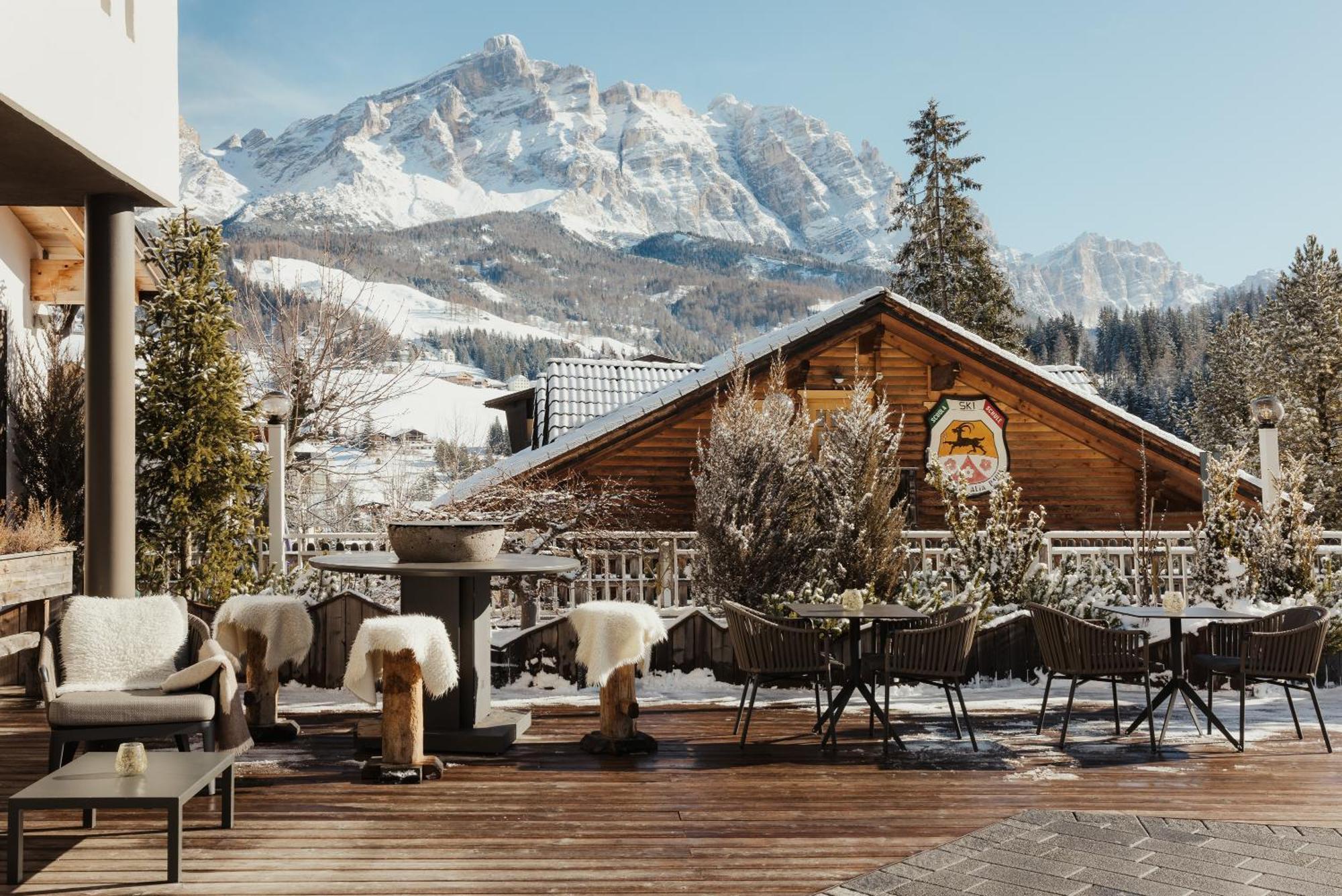 Hotel Antines La Villa  Exteriör bild