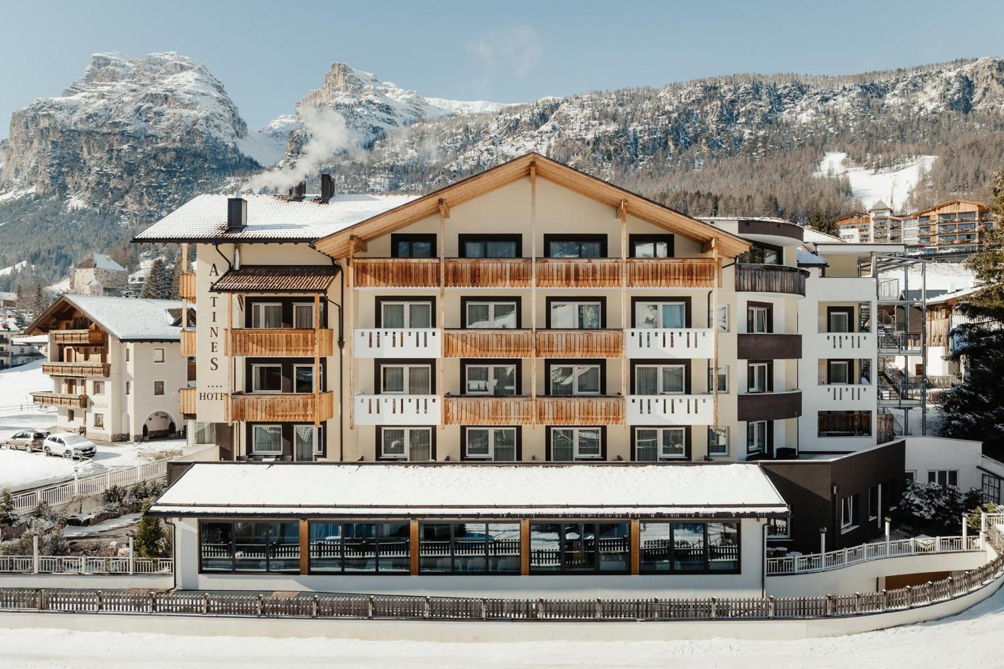 Hotel Antines La Villa  Exteriör bild