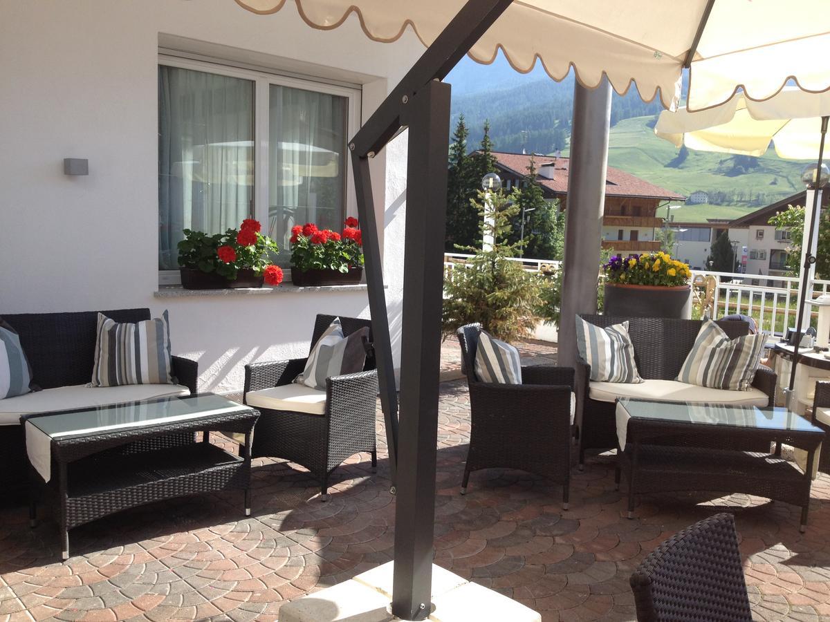 Hotel Antines La Villa  Exteriör bild