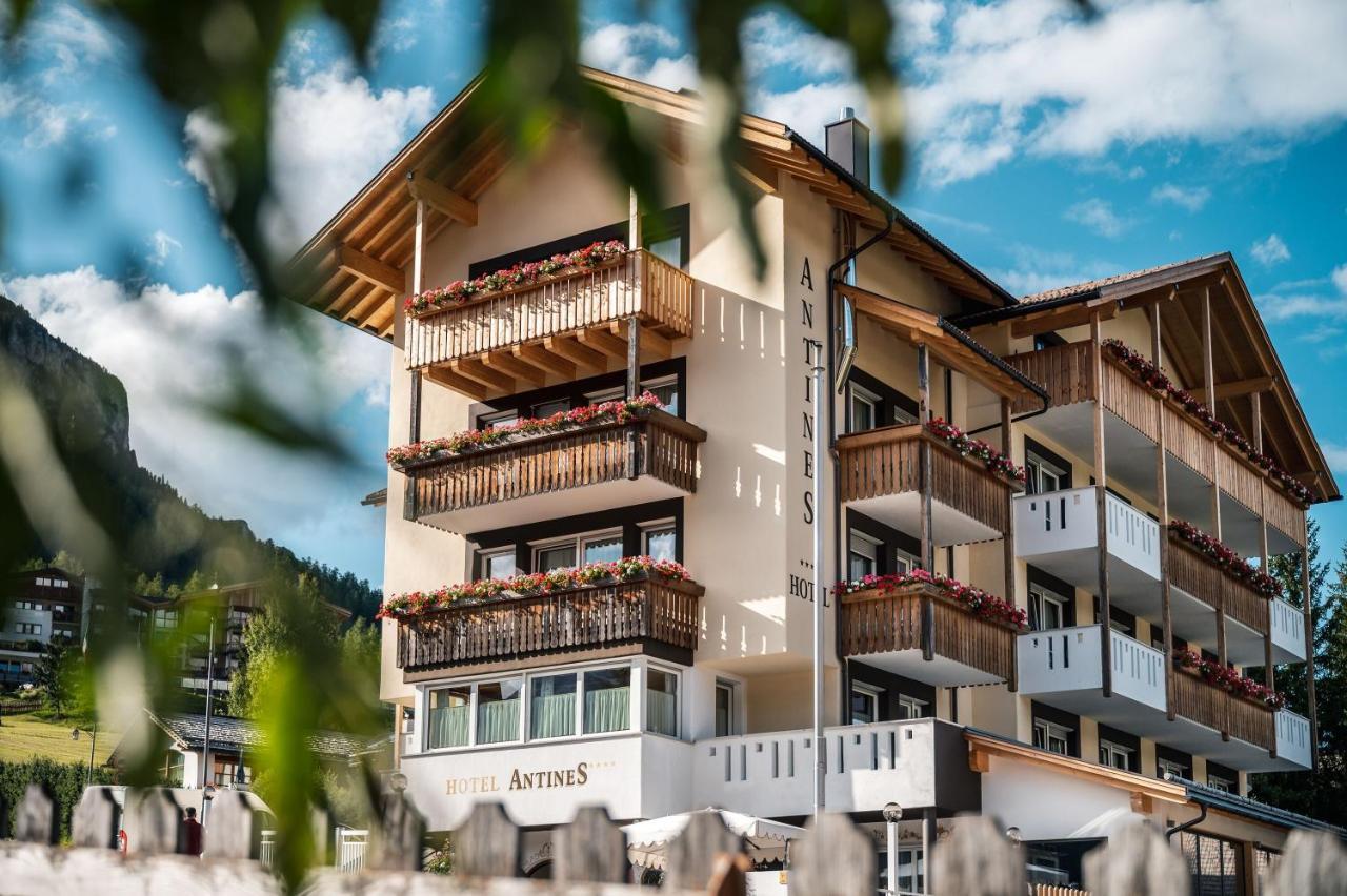 Hotel Antines La Villa  Exteriör bild